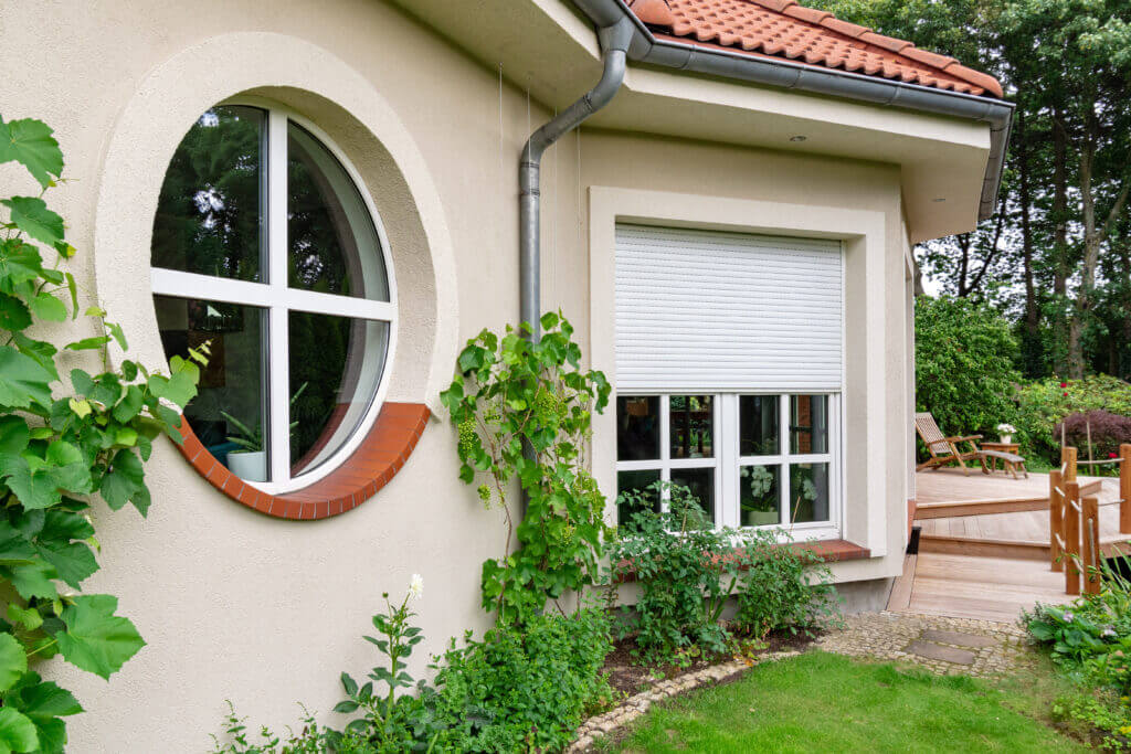 Round windows emphasize the unique character of the building.