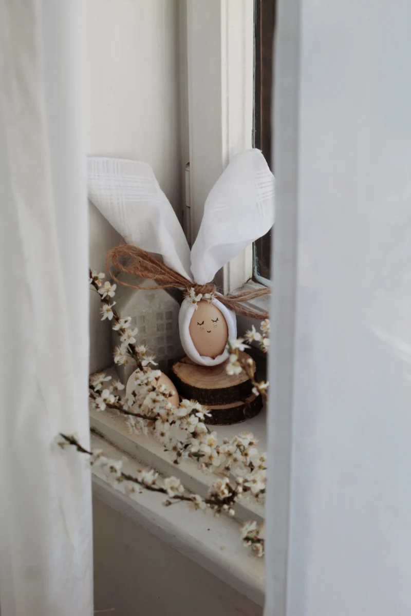 Easter window sill decoration