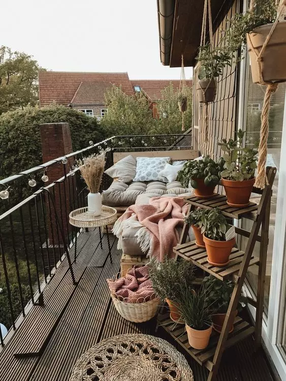 wypoczynek na balkonie