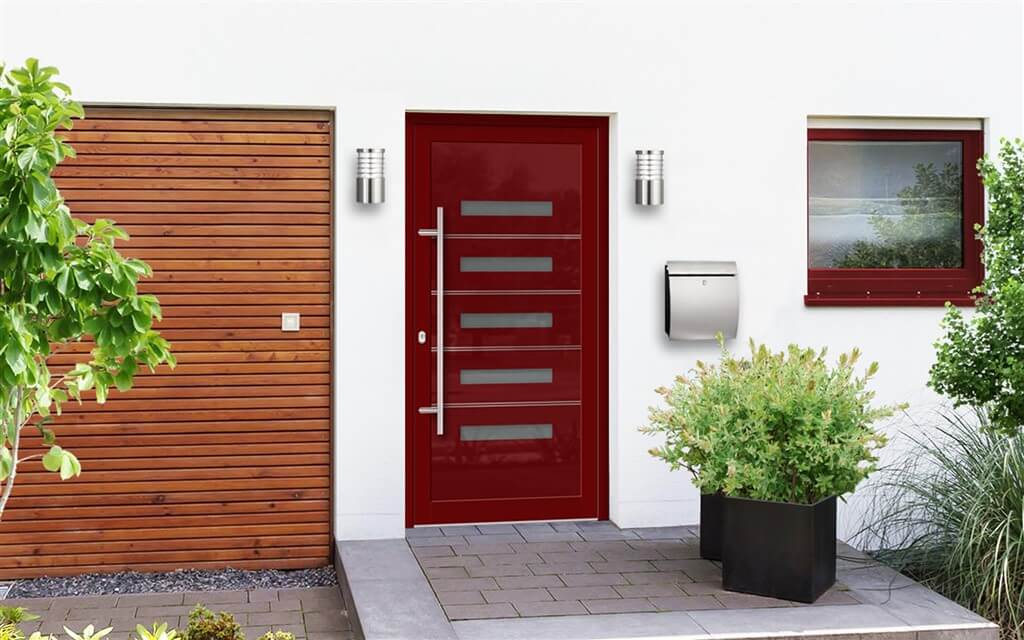 RAL 3004 aluminum door.