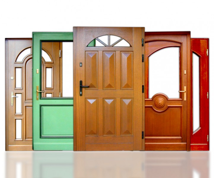 Wooden doors - examples of constructions.
